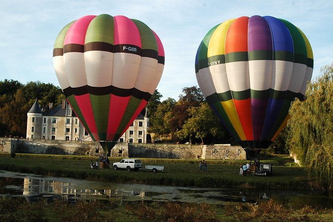 Hot-Air Balloon Ride over the Loire Valley, from Amboise or Chenonceau - The one-hour flight over rivers, fields, and châteaux