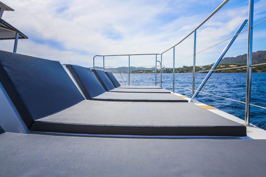 Hyères, Brégançon & Porquerolles : Full-Day cruise with Meal - Who will get the best value from the $152 price