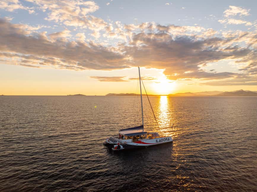 Hyères : Sunset Catamaran Cruise to Giens Peninsula - Key points to know before booking