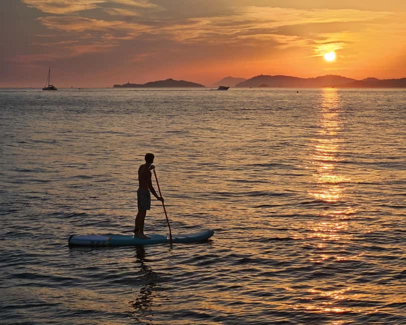 Hyères : Sunset Catamaran Cruise to Giens Peninsula - The sailing portion: views without a packed schedule