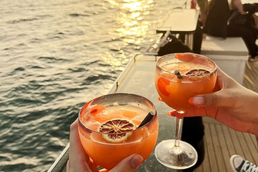 La Grande Motte: Camargue Sunset Catamaran Tour with a Drink - Returning to an illuminated La Grande Motte