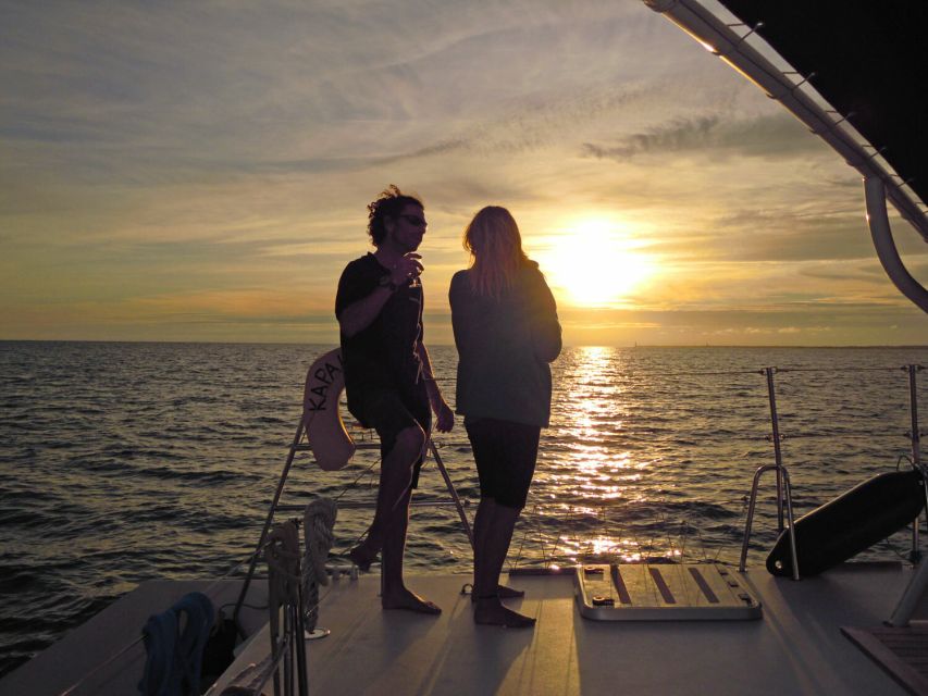 La Rochelle: 2-Hour Sunset Sailing Cruise - When the engine stops and the sails go up