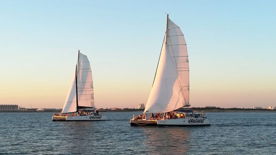 La Rochelle: Catamaran Cruise - Heading past the Richelieu Tower