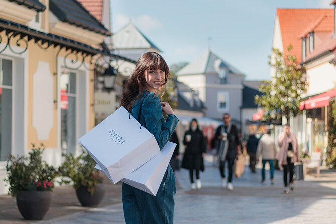 La Vallee Village Shopping Outlet by Luxury Transport from Paris - Half-day or full-day: choose based on your shopping style