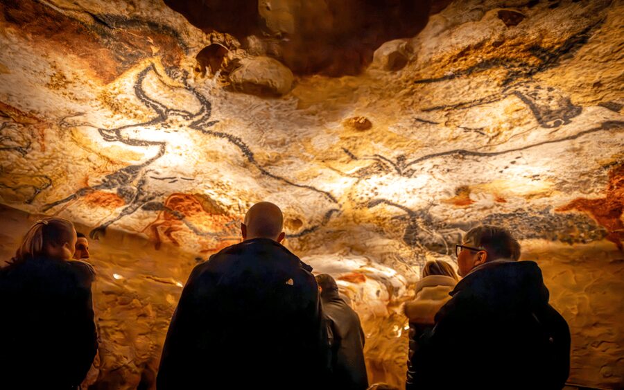 Lascaux IV: Full Replica Cave Experience Ticket - What the $26 price includes