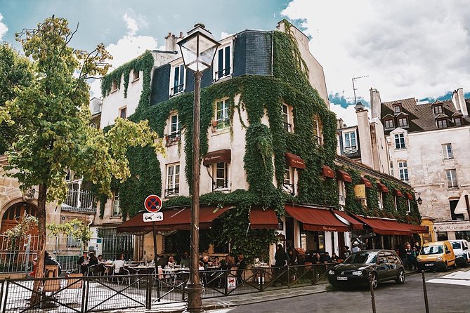 Le Marais District & Jewish Quarter - Exclusive Guided Walking Tour - Rue des Francs Bourgeois and the hôtels particuliers