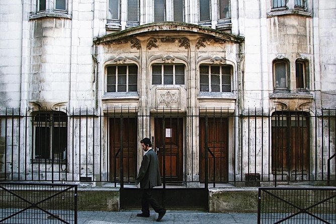 Le Marais District & Jewish Quarter Guided Walking Tour 12ppl Max - Hôtel de Sully and Place des Vosges