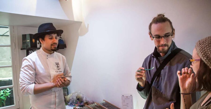 Le Marais: Pastry and Chocolate Food Tour - Key points to know before you book