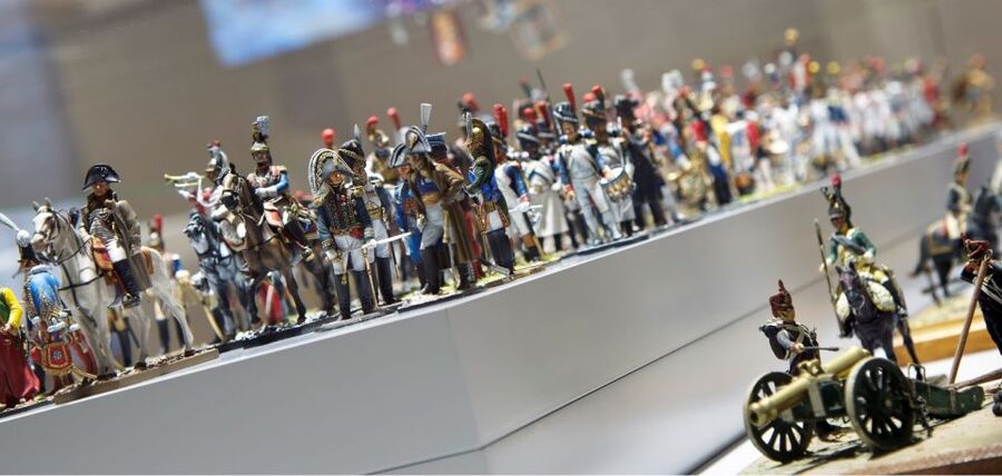 Les Invalides: Napoleon's Tomb & Army Museum Entry - Who will enjoy this museum most