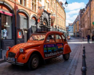 Lille Driving Tour by Convertible Citroen 2CV