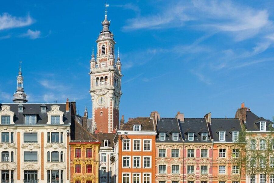 Lille : Vieux-Lille Walking Tour - The guides and the human side of the walk