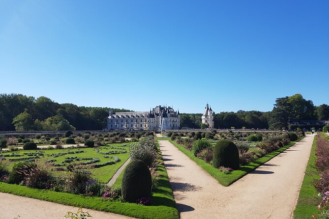 Loire Valley Tour Chambord and Chenonceau from Tours or Amboise - Who should book this Loire Valley tour?