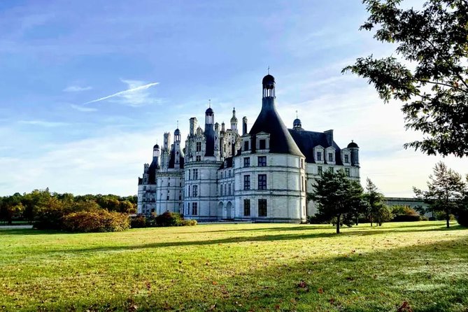 Loire Valley Wines and Castle Small Group Day Trip from Paris - A schedule that rewards the right expectations