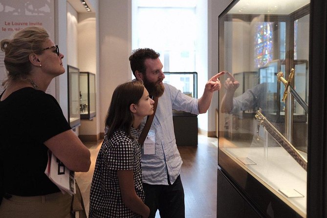 Louvre & Musée d'Orsay Guided Museum Tour Semi-Private 6ppl Max - Pace, clothing, and practical limits