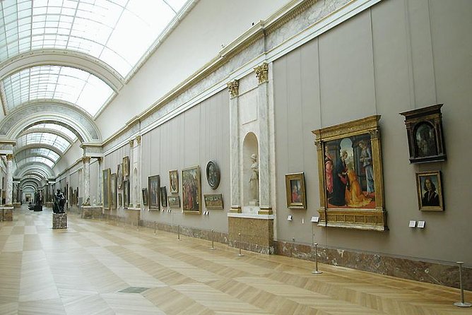 Louvre Museum and Seine River Cruise Tickets by e-mail - Following the Louvre highlights in about two and a half hours
