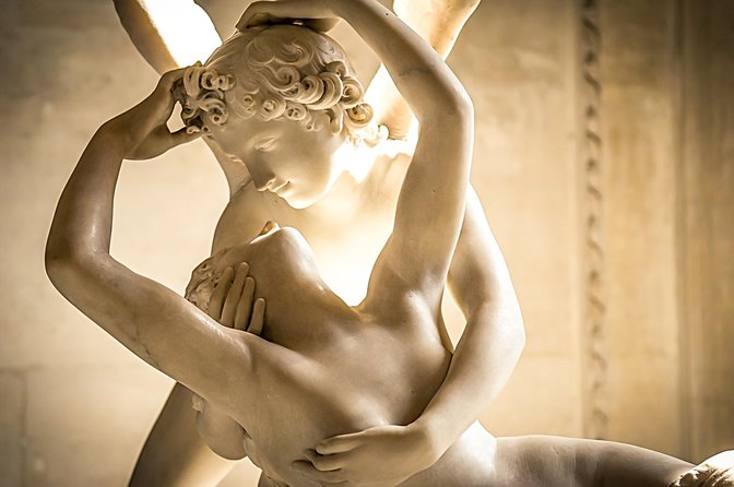 Louvre Museum Guided Tour Options with Timed Entry - The 45-minute outdoor walk through the Louvre grounds