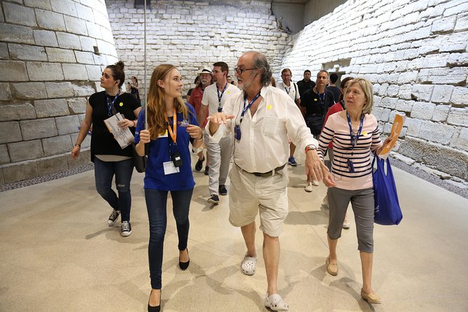 Louvre Museum Masterpieces Guided Tour with Access - Group, small-group, or private format