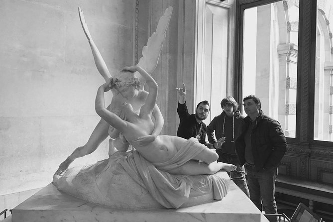 Louvre Museum Private 2-h Tour on Italian Art and masterpieces - The private format changes the pace