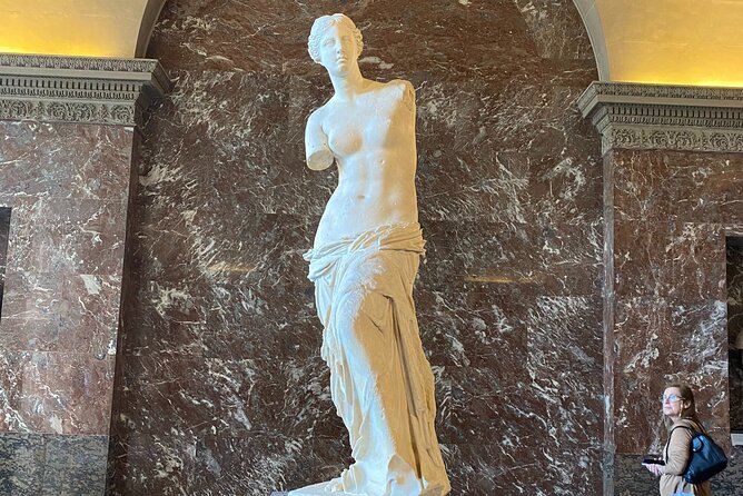 Louvre Museum Private Guided Tour - The major works in a two-hour route