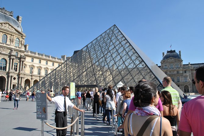 Louvre Museum Skip the Line Entry with Introduction to Mona Lisa - Meeting at 162 Rue de Rivoli