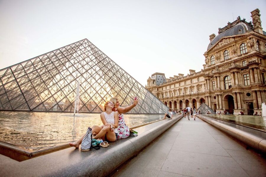Louvre Museum: Skip-the-Line Guided Tour - Egyptian and Near Eastern antiquities from 4000 BC