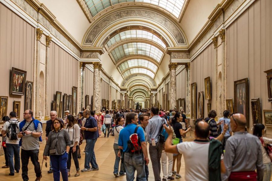 Louvre Museum: Skip-the-Line Guided Tour - Raphael, Michelangelo, Leonardo, and European painting