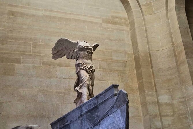 Louvre Museum Small-Group English Guided Tour - Guide quality can shape the whole visit