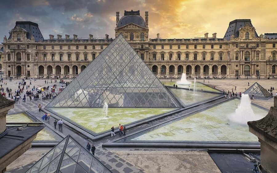 Louvre Museum Timed Entrance Ticket with Audio Guide - Who should book this Louvre experience?