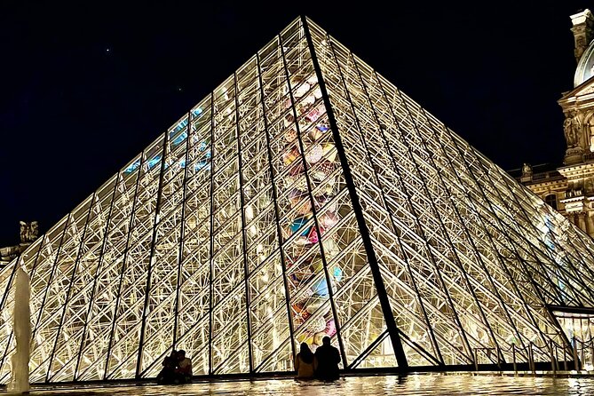 Louvre Museum Timed Entry Ticket - Optional Private Guide - Crowds, noise, and the real museum atmosphere