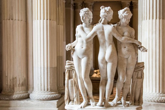LOUVRE PRIVATE TOUR: Priority Access tickets & Local expert guide - What the guide adds to the price