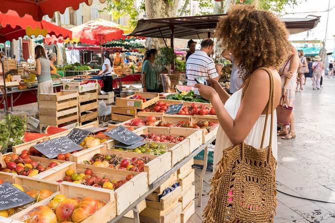 Luberon Market & Villages Day Trip from Aix-en-Provence - Lourmarin and the best market stop for food