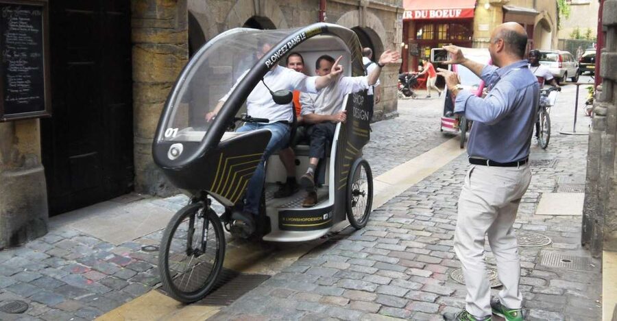 Lyon: 1 or 2-Hour Pedicab Tour - One hour in Vieux Lyon