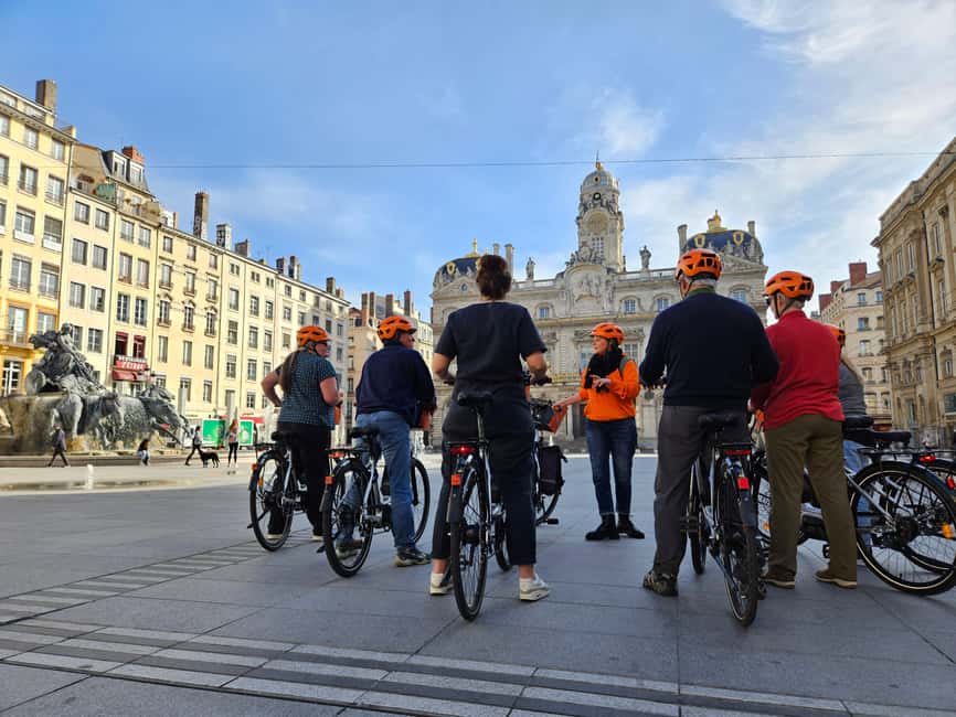 Lyon: 3-Hour Guided E-Bike Tour - Starting near Pub Danois and settling into the ride