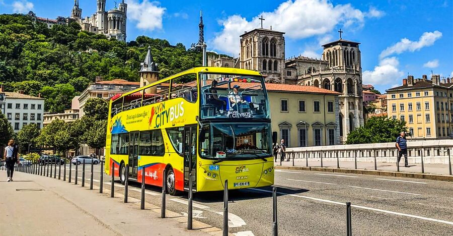 Lyon City Hop-on Hop-off Sightseeing Bus Tour - Listening through the REWIND app