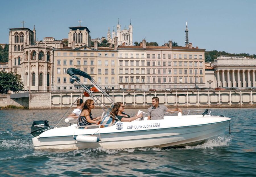Lyon: Electric Boat Rental Without a License - Starting in Lyon’s futuristic Confluence district