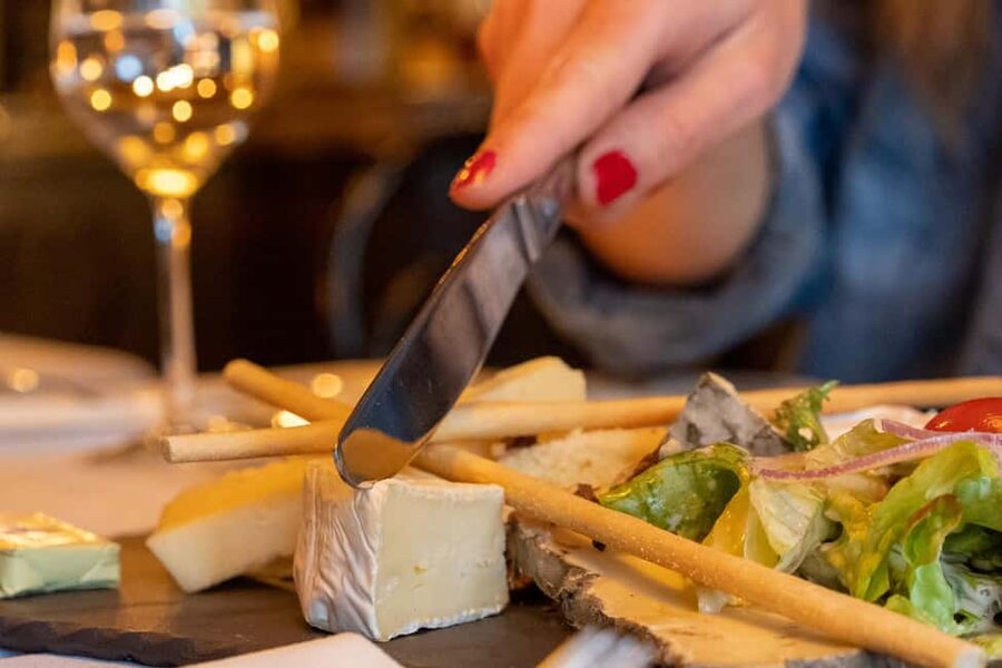 Lyon Old Town Food Tour: Full French Meal with Wine - Praluline, chocolate, and Lyon’s sweet tooth