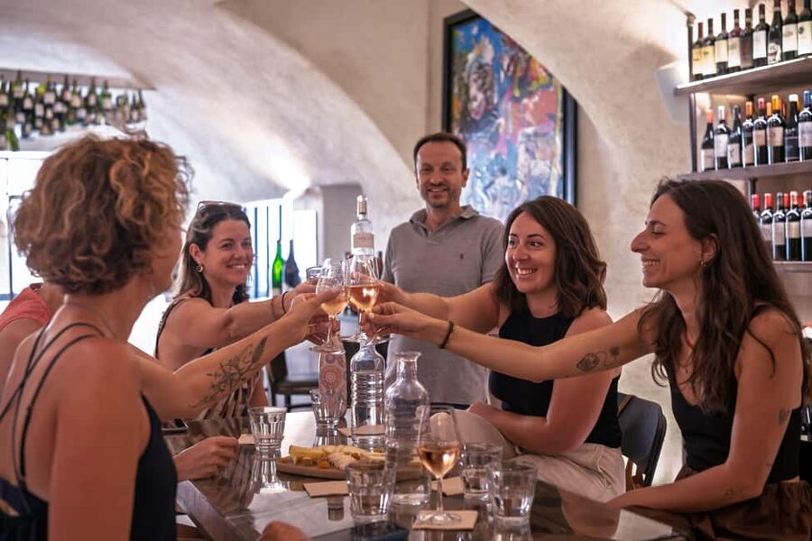 Lyon Old Town Food Tour: Full French Meal with Wine - Walking through the traboules of Vieux Lyon