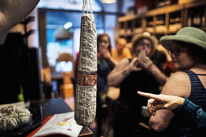 Lyon Old Town Food Tour with Local Specialties Tasting & Lunch - Why the small group matters