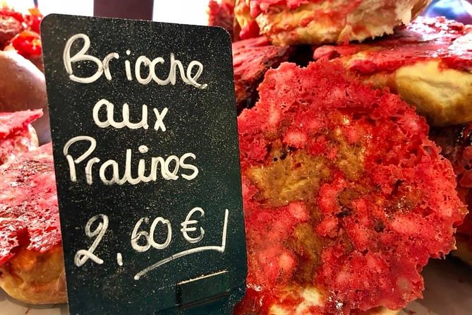 Lyon Old Town Food & Wine Tasting Tour including a Bouchon Lyonnais - Key things to know before booking