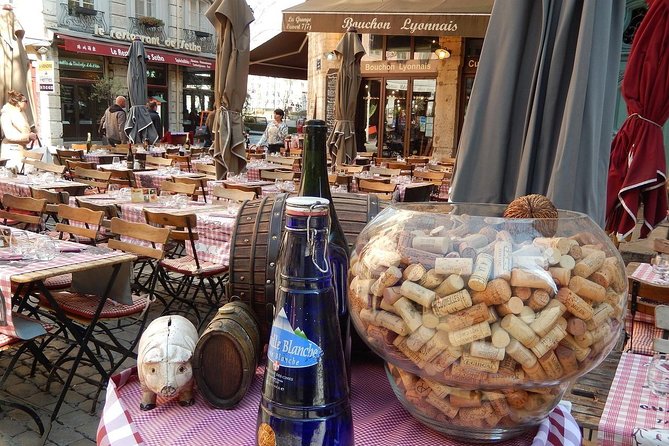 Lyon Old Town Food & Wine Tasting Tour including a Bouchon Lyonnais - Who will enjoy this food walk?