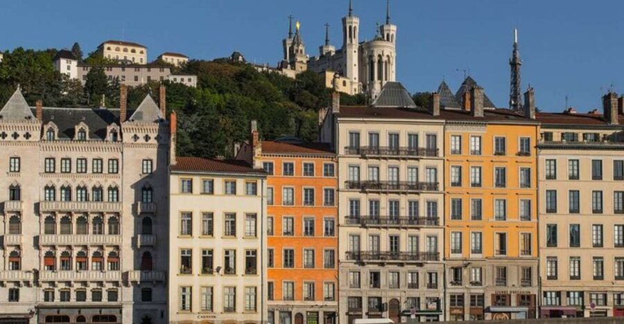 Lyon: Private custom tour with a local guide - Starting at your hotel or a central meeting point