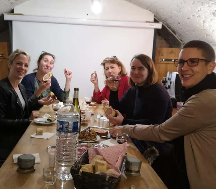 Lyon: Secret Food Tour - Vieux Lyon, paved lanes, and secret passageways
