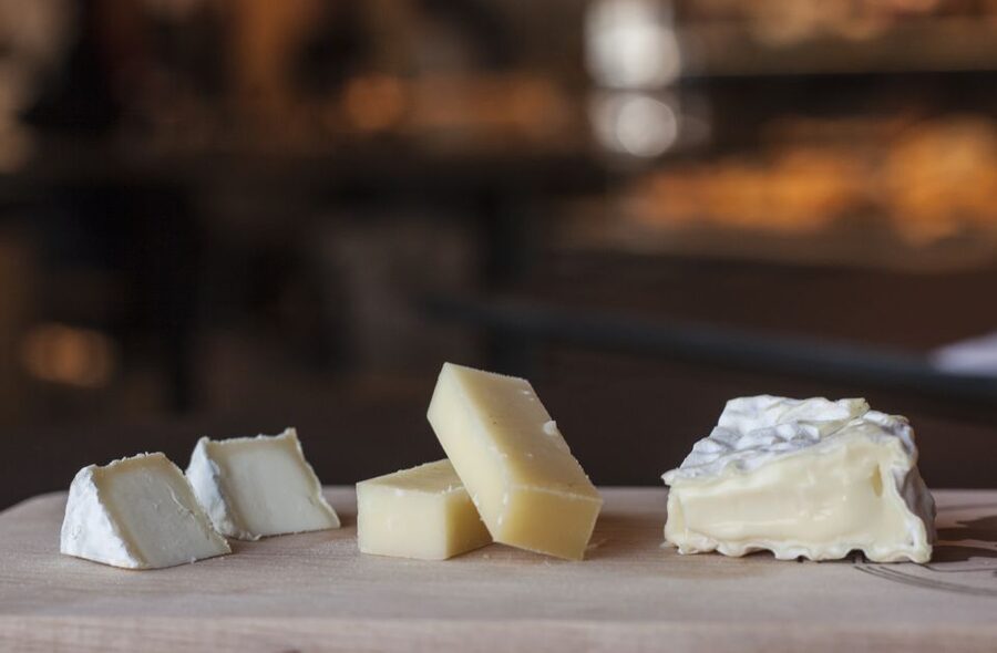 Lyon: Secret Food Tour - Canut food and a first glass of wine