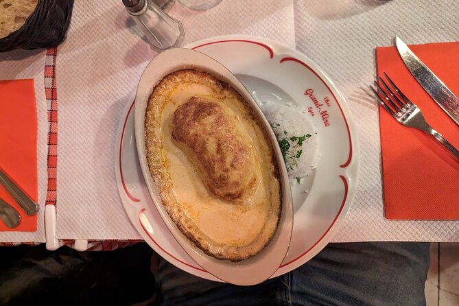 Lyon Sunset Food Tour – A Full Taste of France by Do Eat Better - Traboules and a Lyonnais bouchon