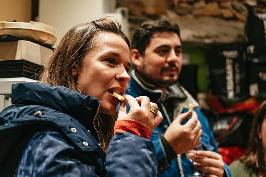 Lyon: Vieux Lyon Food Tasting Walking Tour - Who should book this walk?