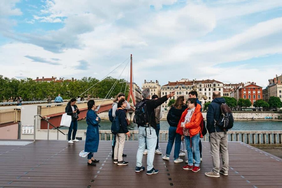 Lyon: Vieux Lyon Food Tasting Walking Tour - Should you book the Lyon food tour?