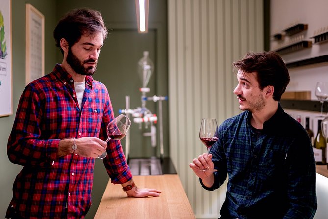 Make your own cuvée of Bordeaux wine - At Le Pied à Terre on Rue Judaïque