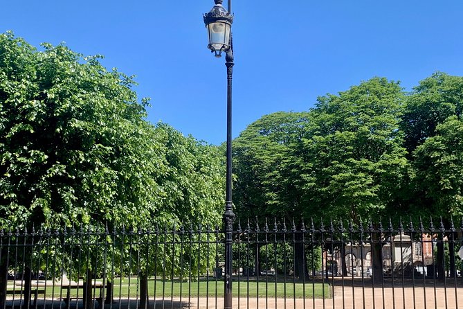 Marais Tour With a Local - Shops, churches, and the small details between stops