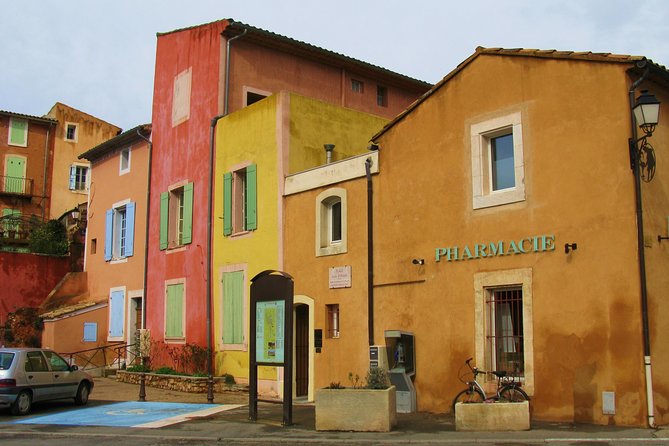 Market & Perched Villages of the Luberon Day Trip from Marseille - Fontaine de Vaucluse offers a different Provence