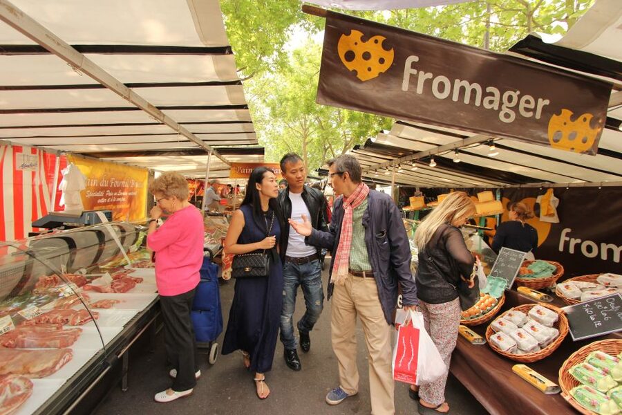 Market Visit and Cooking Class with a Parisian Chef - Turning market food into a three-course lunch